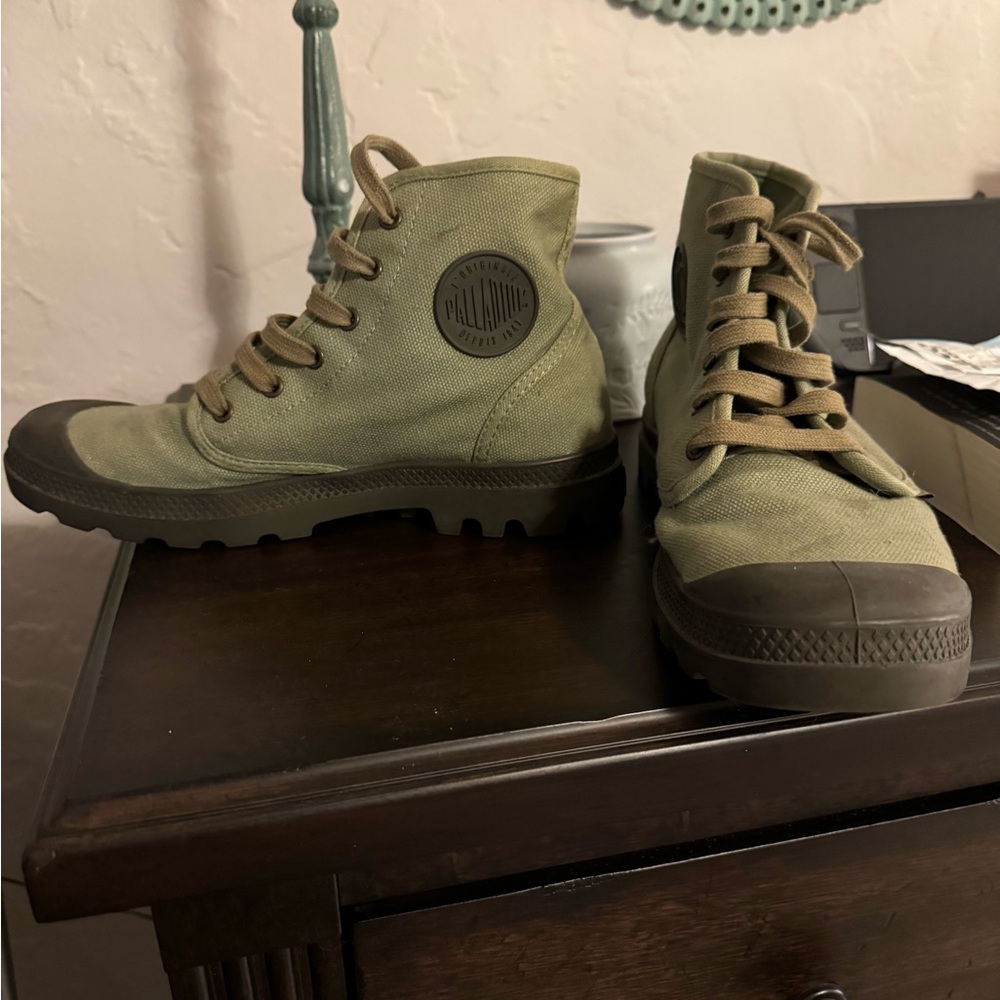Palladium Men’s Shoes size sz 8.5